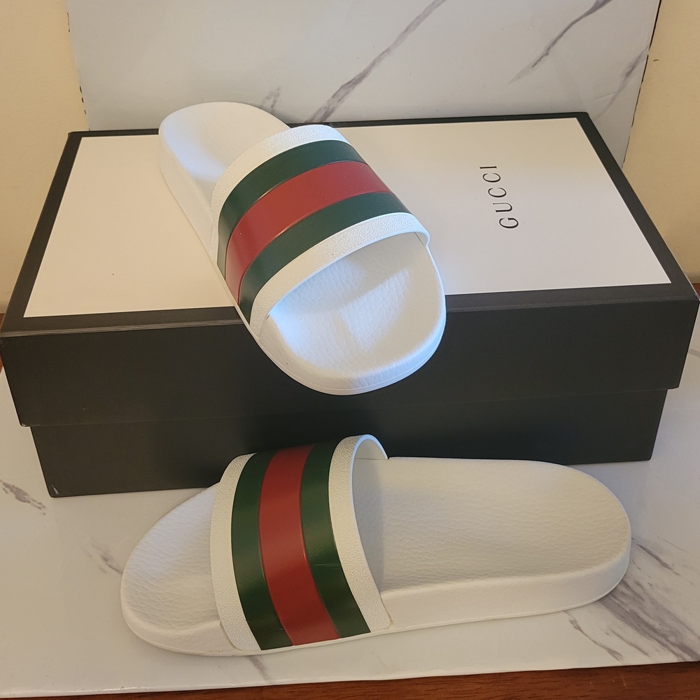 Men Size 9 Gucci White Slide Sandals with Green and Red Stripes